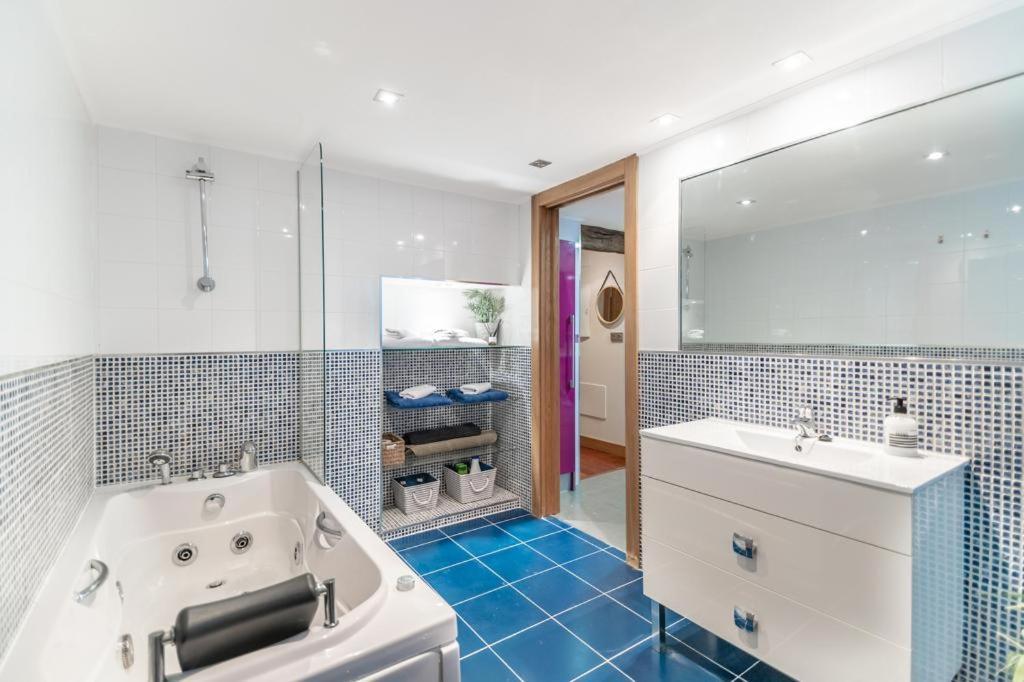 Vivienda En El Casco Antiguo De Castro Urdiales Appartement Buitenkant foto