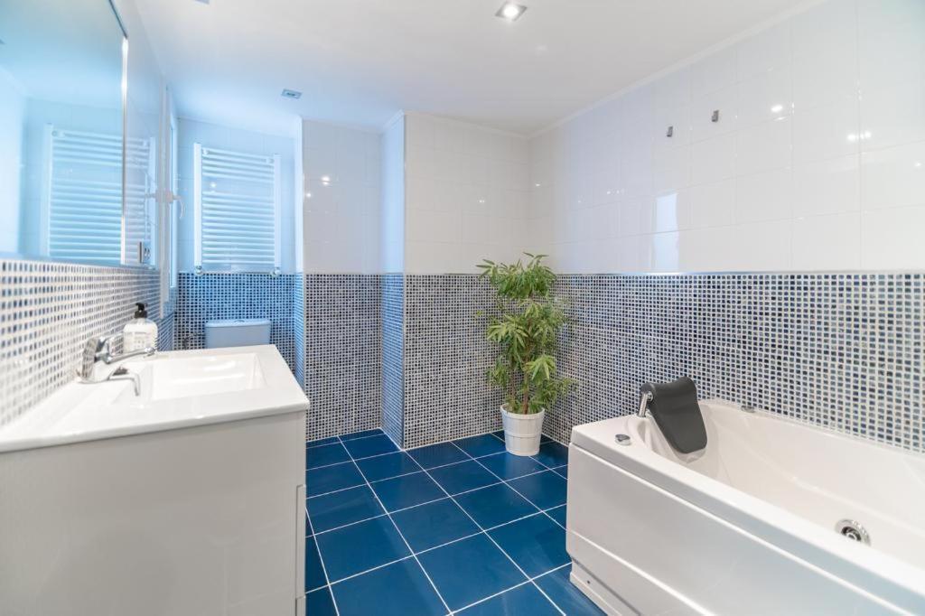 Vivienda En El Casco Antiguo De Castro Urdiales Appartement Buitenkant foto